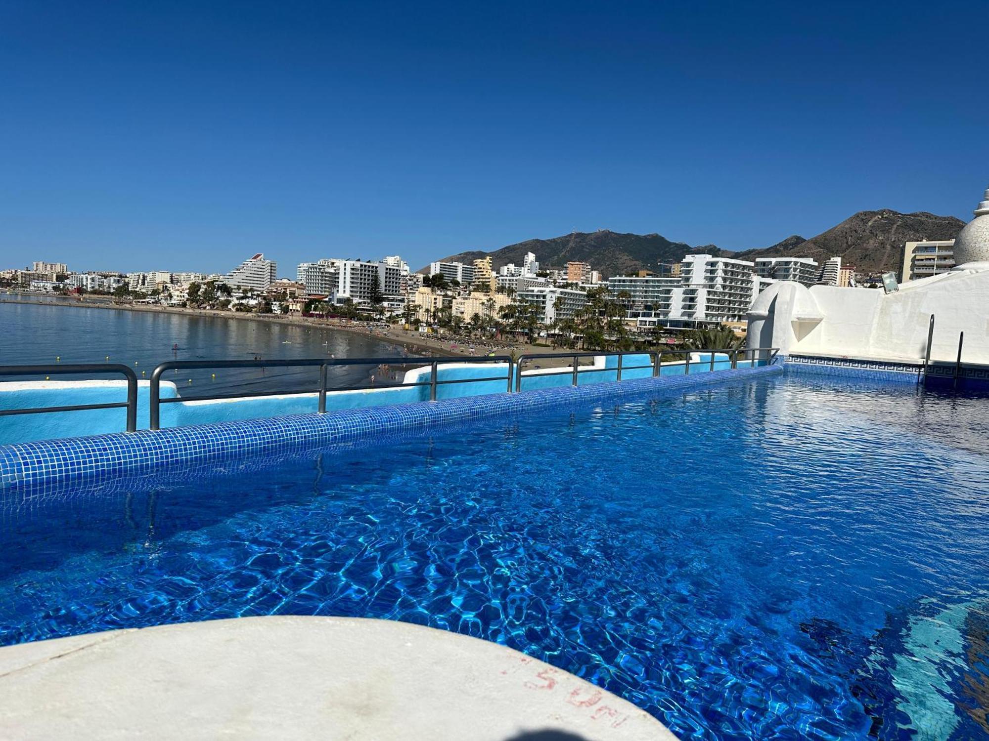 Puerto Marina De Ensueno - 2 Hab - Reformado - Piscina Y Vistas Al Mar *