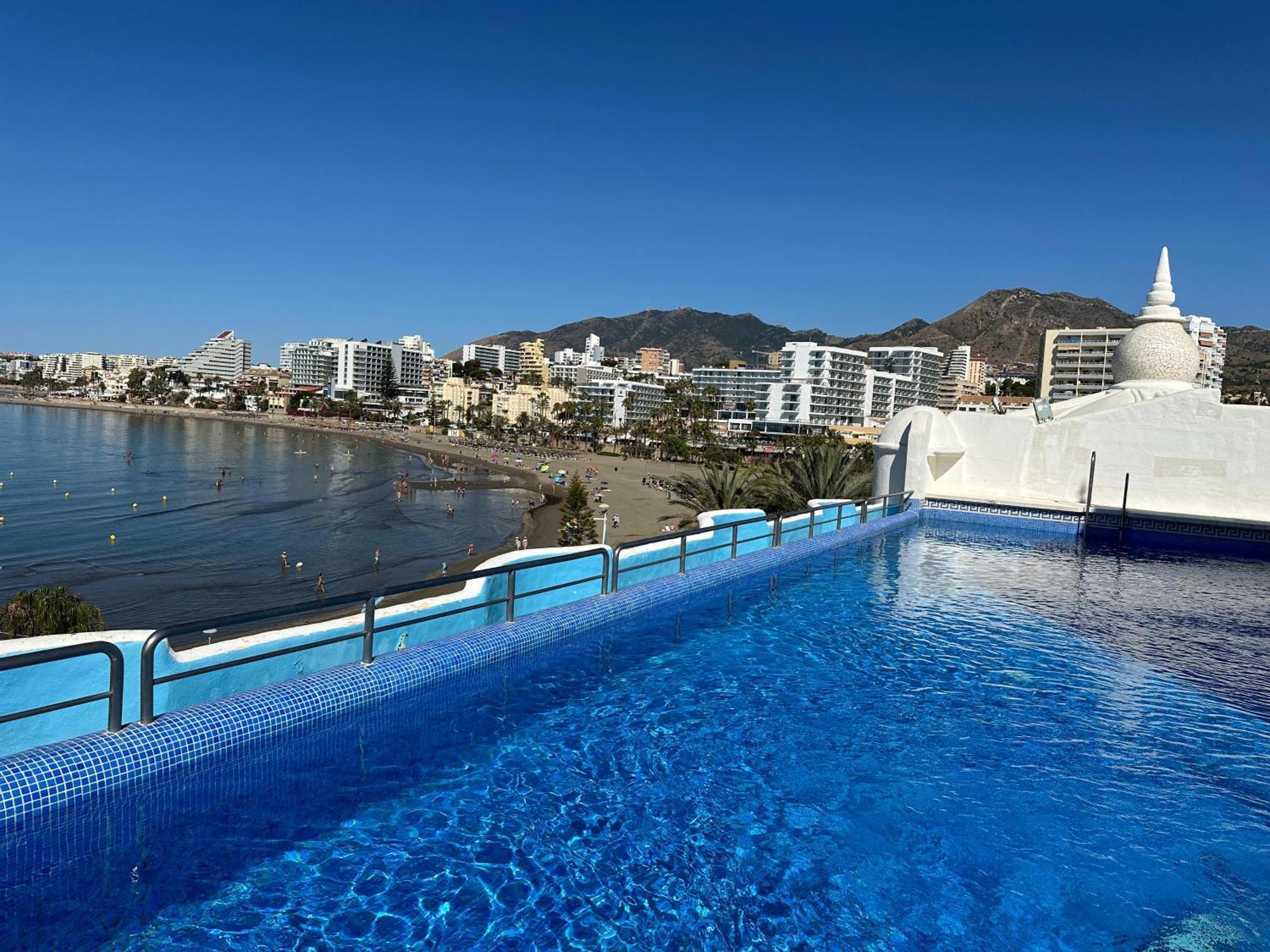 Puerto Marina De Ensueno - 2 Hab - Reformado - Piscina Y Vistas Al Mar Benalmadena